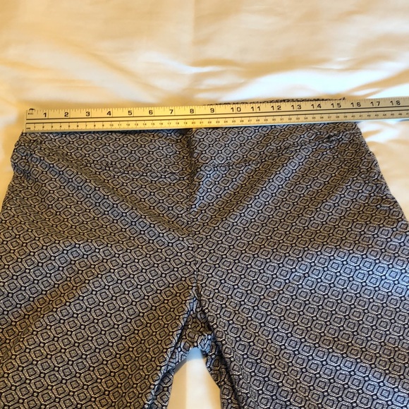 Eliane Rose Stretchy Preppy Classic Navy Blue & White Cropped Pants 8 - Picture 6 of 11